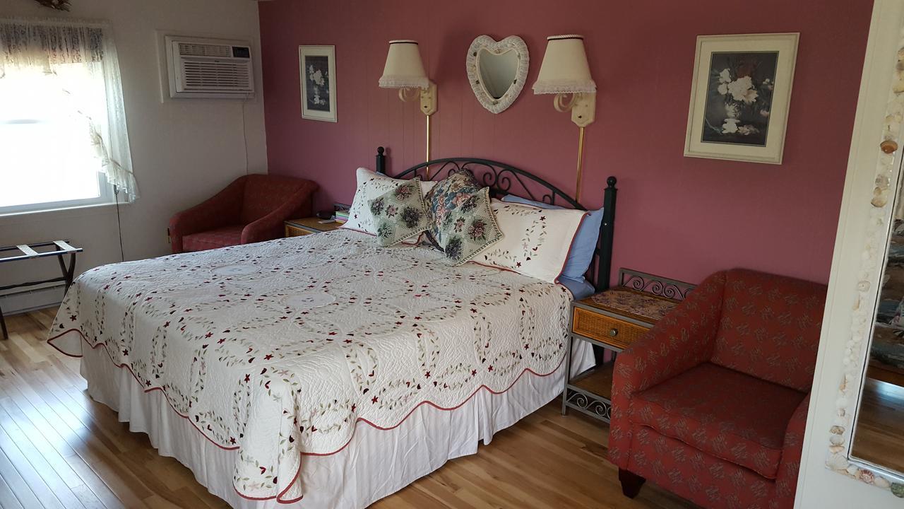 A Cape Cod Ocean Manor Inn Хианнис Экстерьер фото